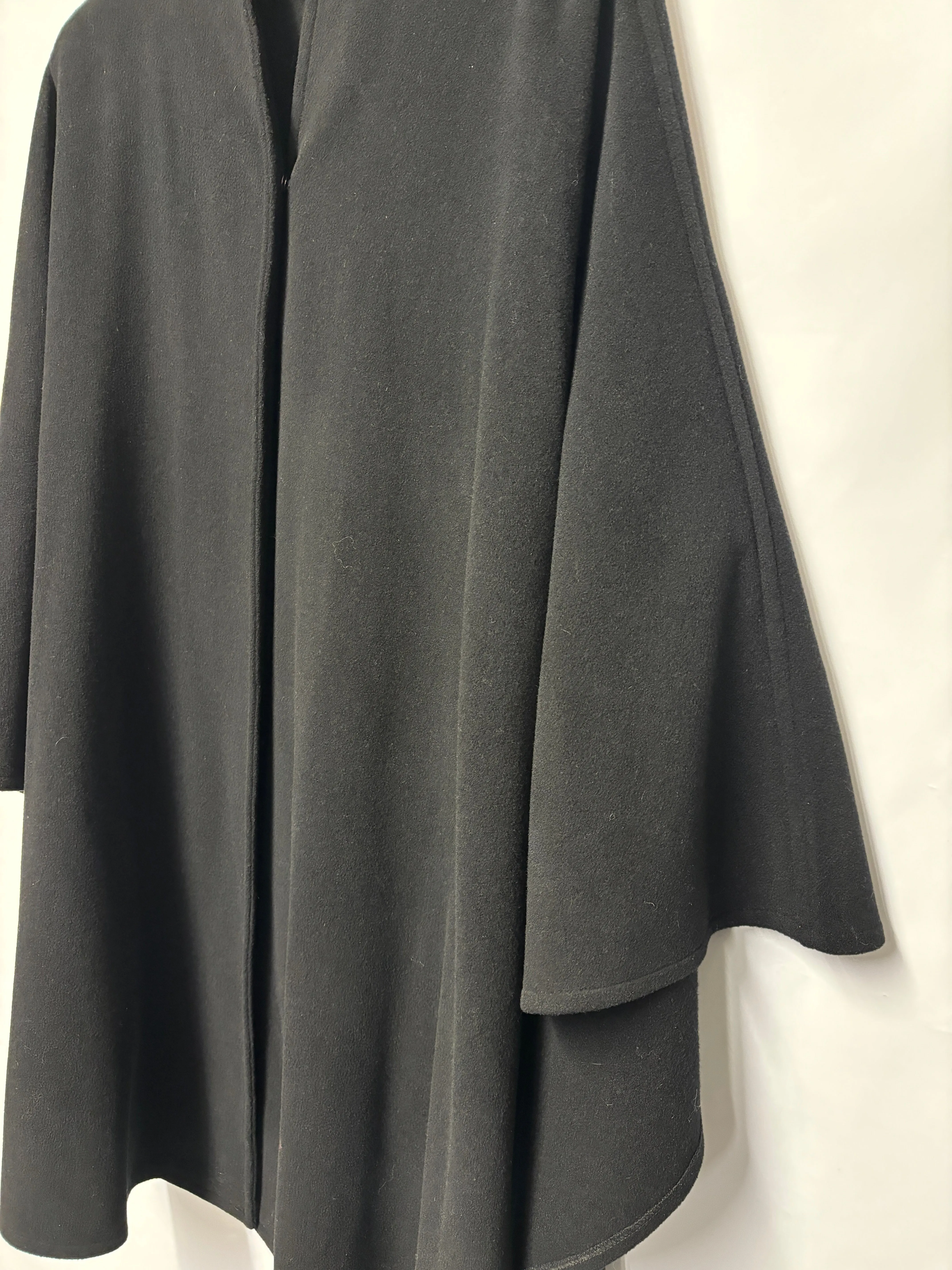 Ariston Black Wool Blend Cape One Size