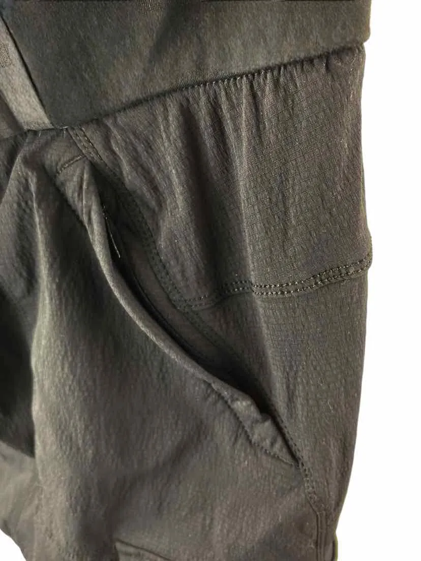 Athleta Women's Trekkie 2.0 Ripstop Cargo Skort Black Size 8