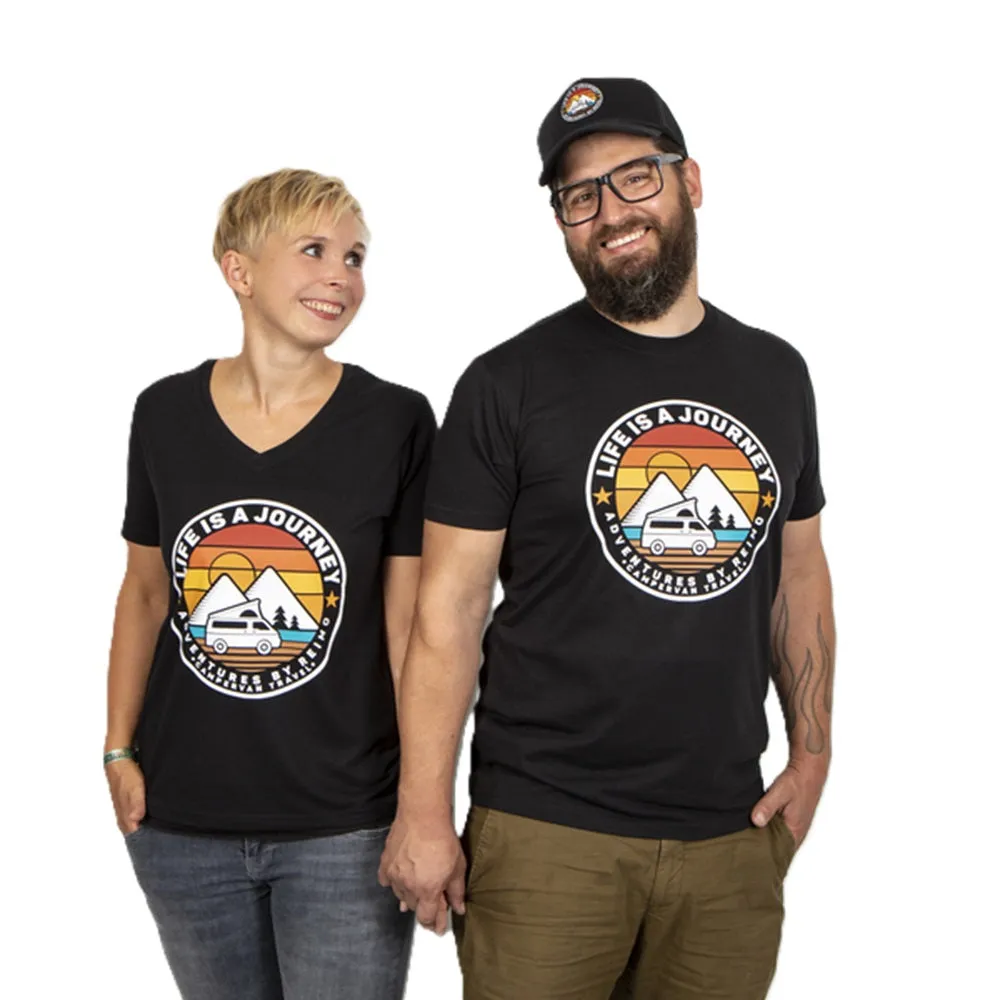 REIMO T-SHIRT UNISEX REALIZZATA IN COTONE BIOLOGICO E POLIESTERE - FANTASIA: LIFE IS A JOURNEY