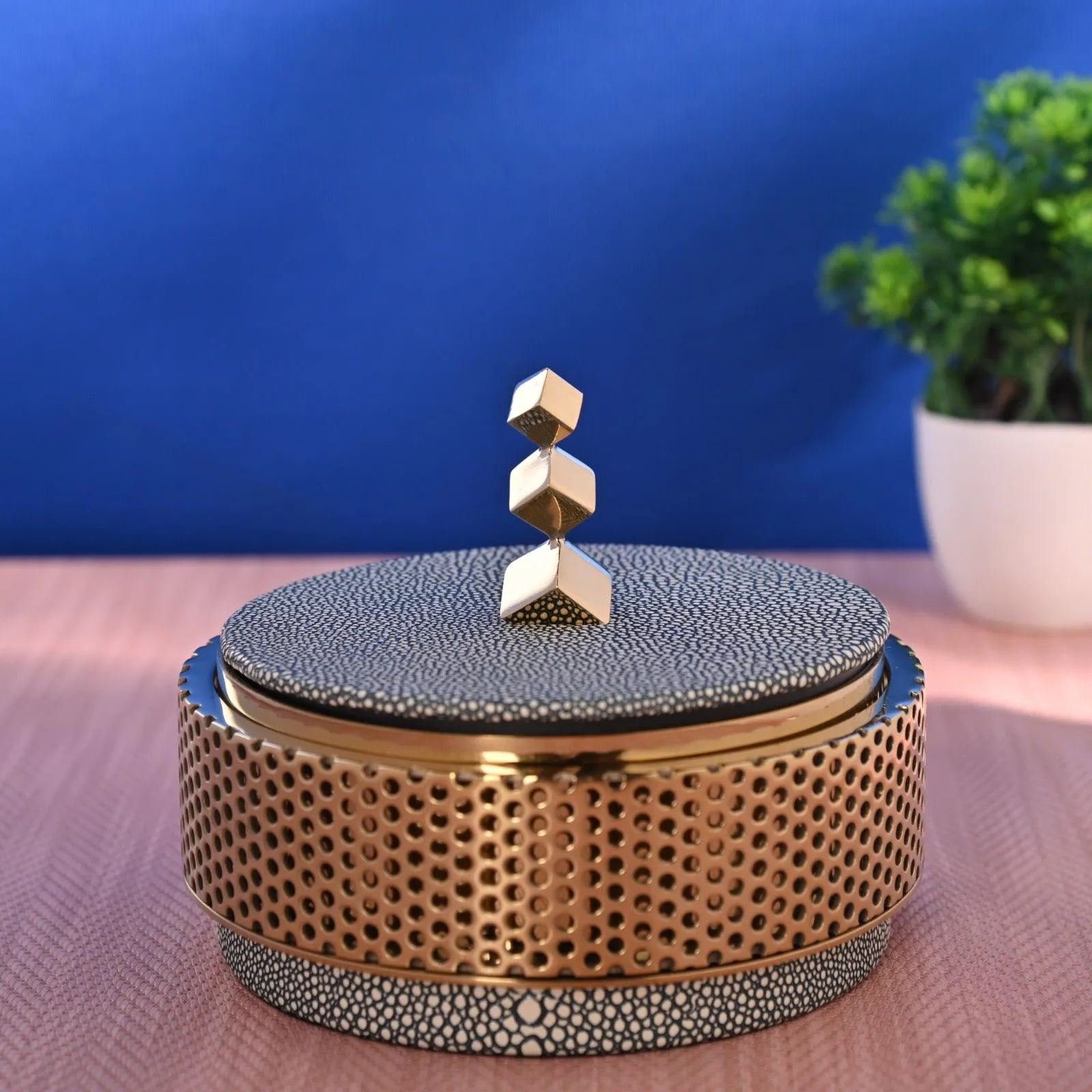 ROUND EXCLUSIVE DECORATIVE BOX