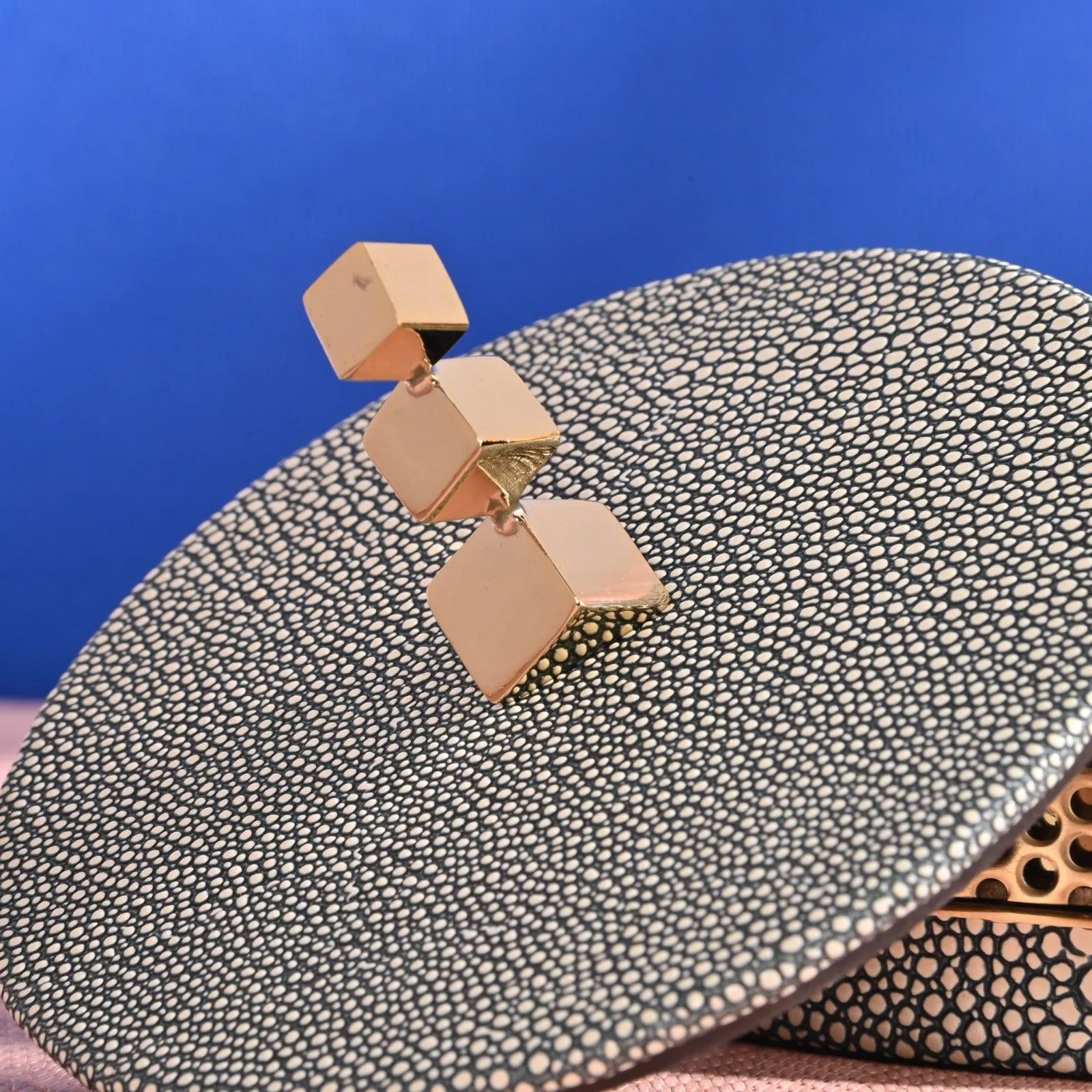 ROUND EXCLUSIVE DECORATIVE BOX