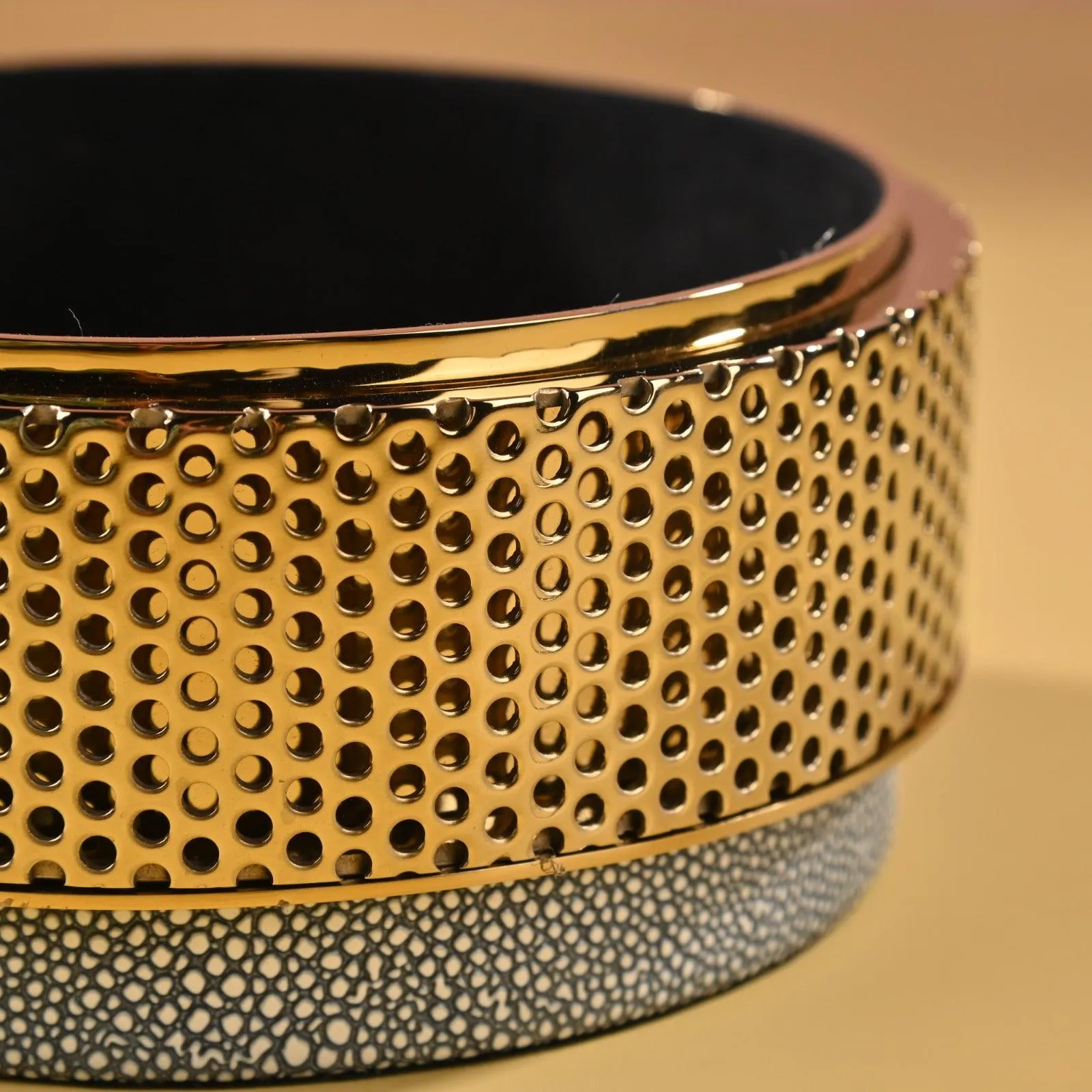 ROUND EXCLUSIVE DECORATIVE BOX