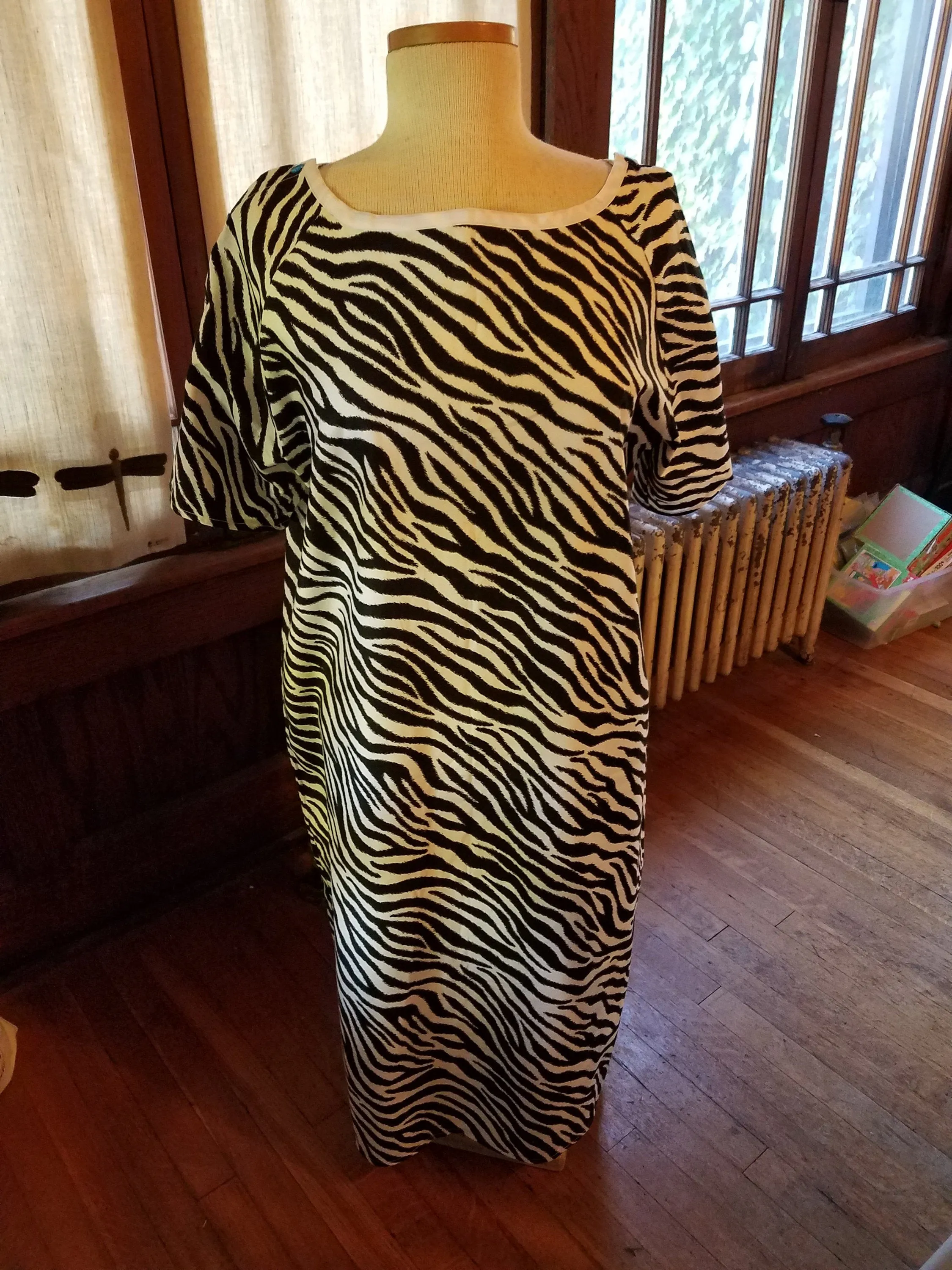 Size Small Zebra Stripe Hospital Gown, Ready to Ship.